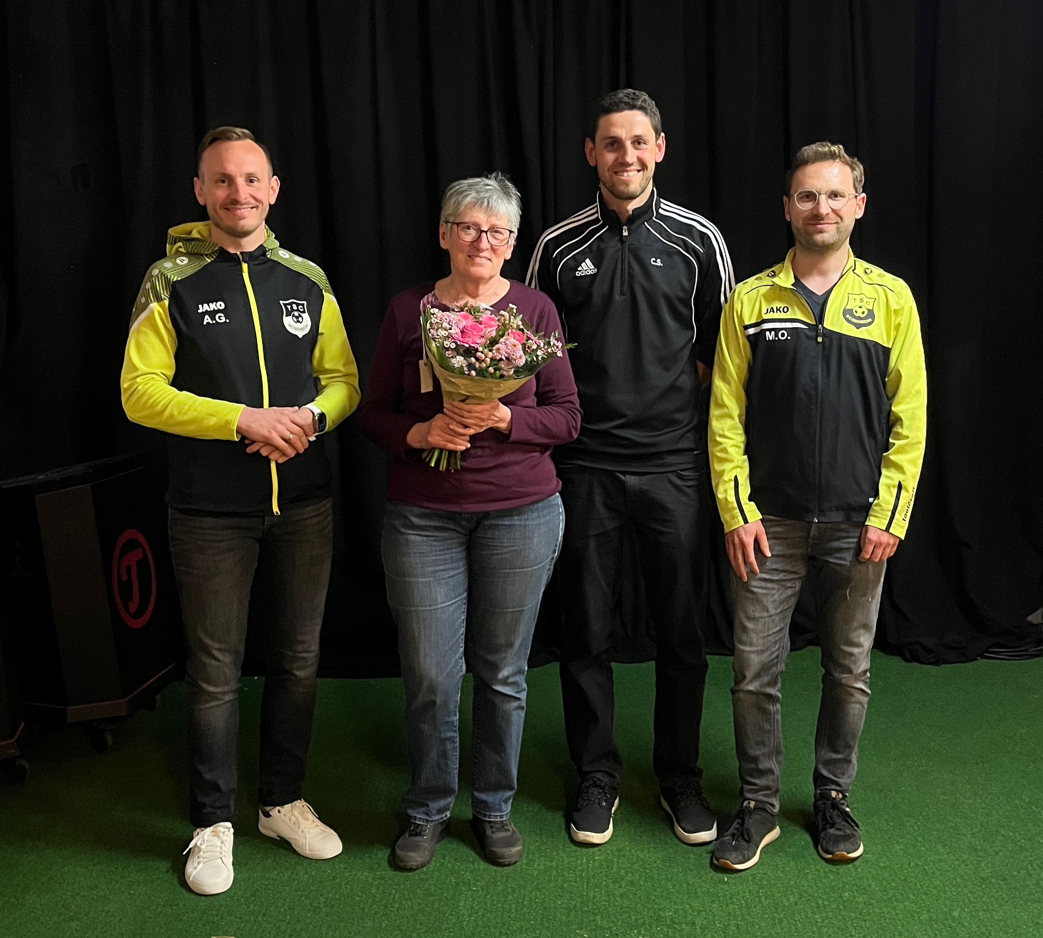 Ehrung von Edeltraud Schneider zum Ehrenmitglied des TSC Weißenbronn